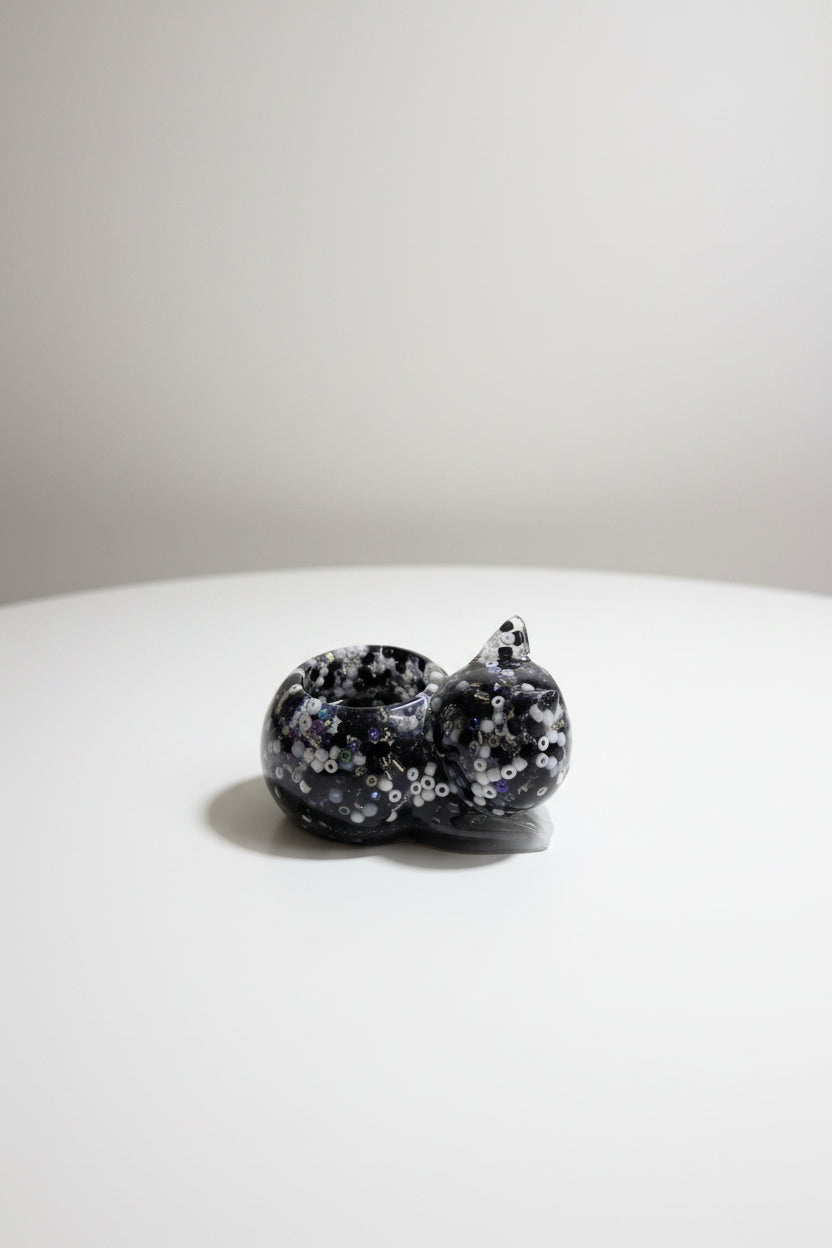 Black and White Beaded Resin Cat Tealight Holder