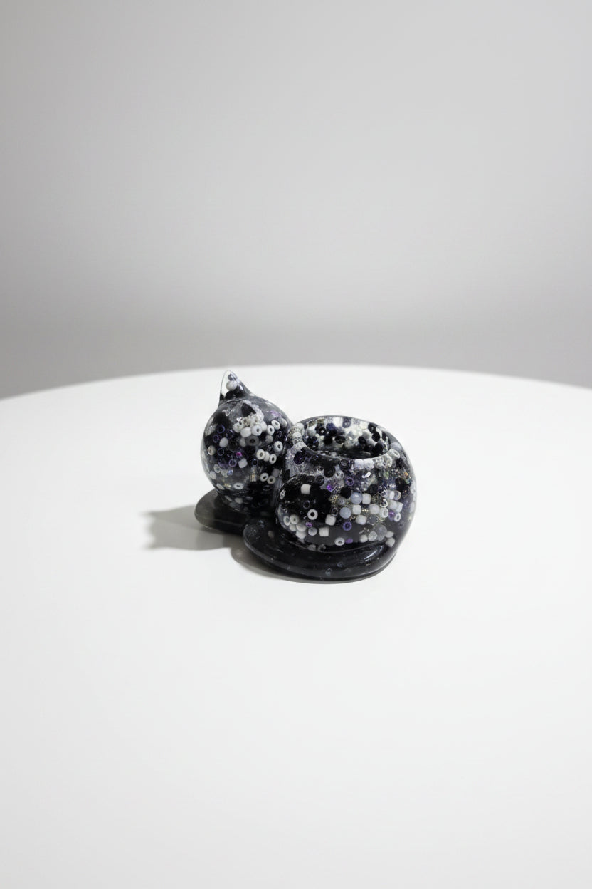 Black and White Beaded Resin Cat Tealight Holder