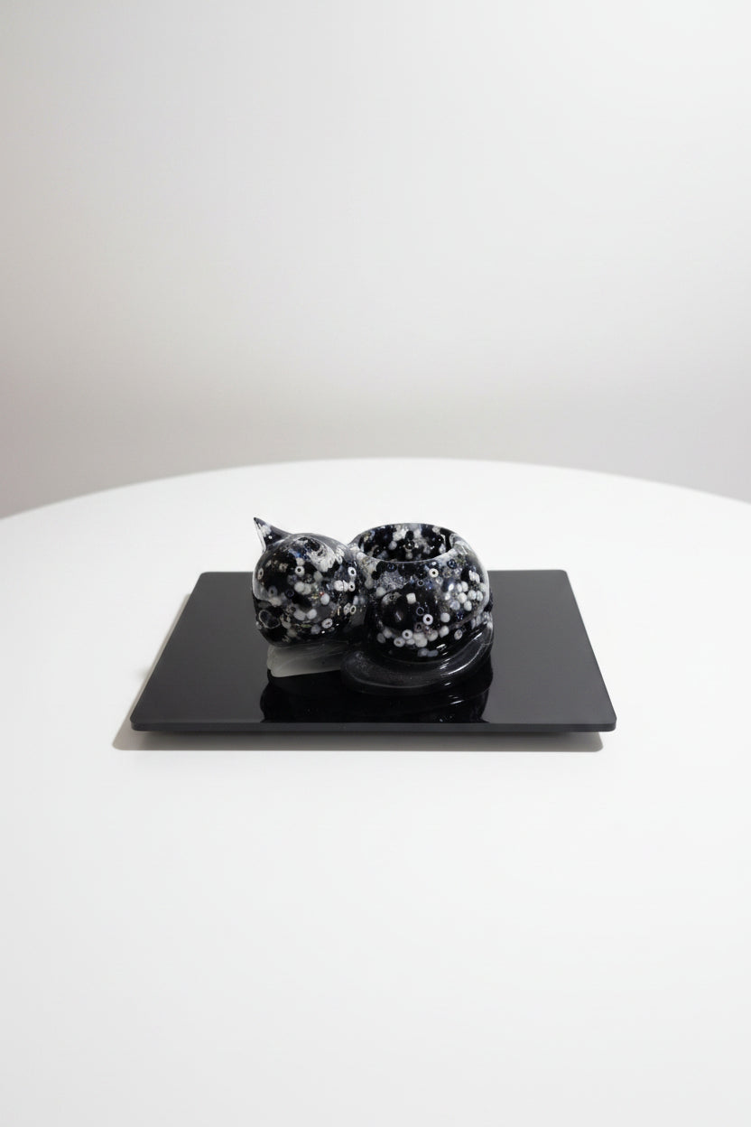 Black and White Beaded Resin Cat Tealight Holder